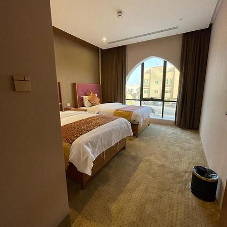 Hosta Al Yasmin Aparthotel Рияд Екстериор снимка
