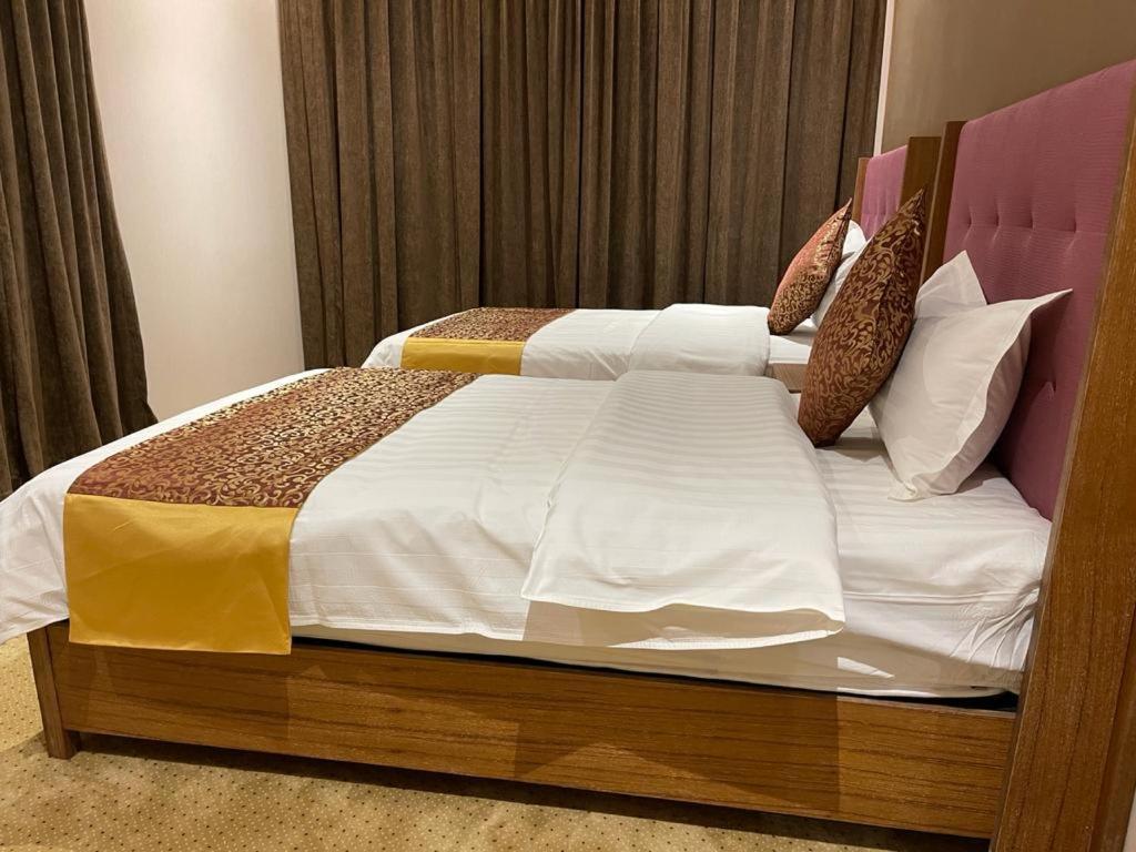 Hosta Al Yasmin Aparthotel Рияд Екстериор снимка