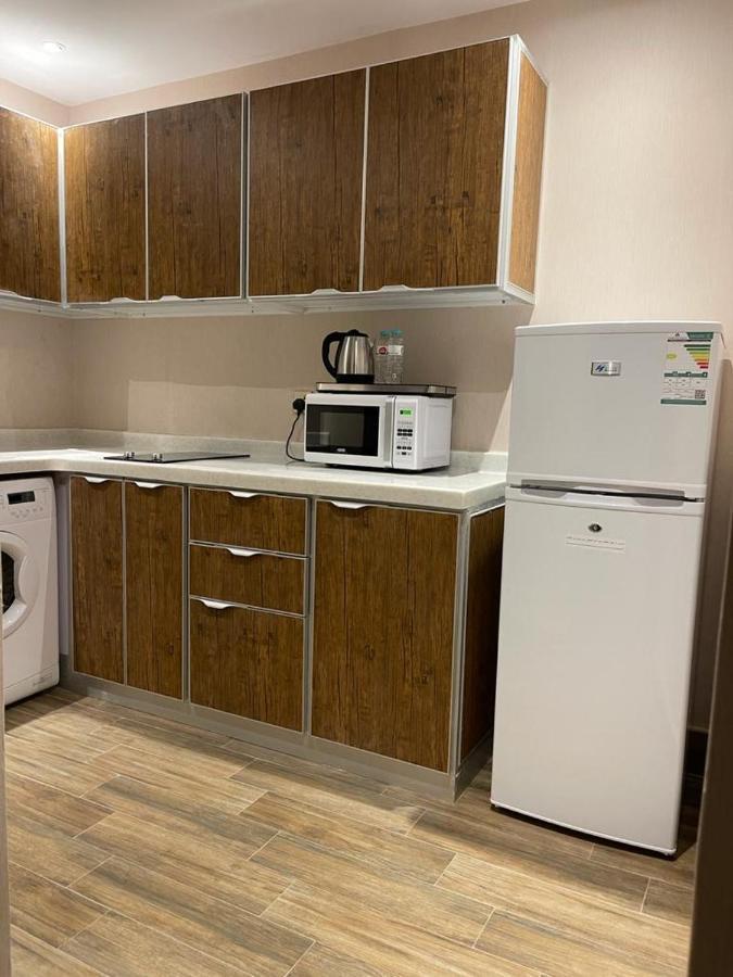 Hosta Al Yasmin Aparthotel Рияд Екстериор снимка